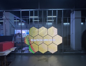 室内/户外，，，六边形LED显示屏，，，，菱形LED显示屏厂家